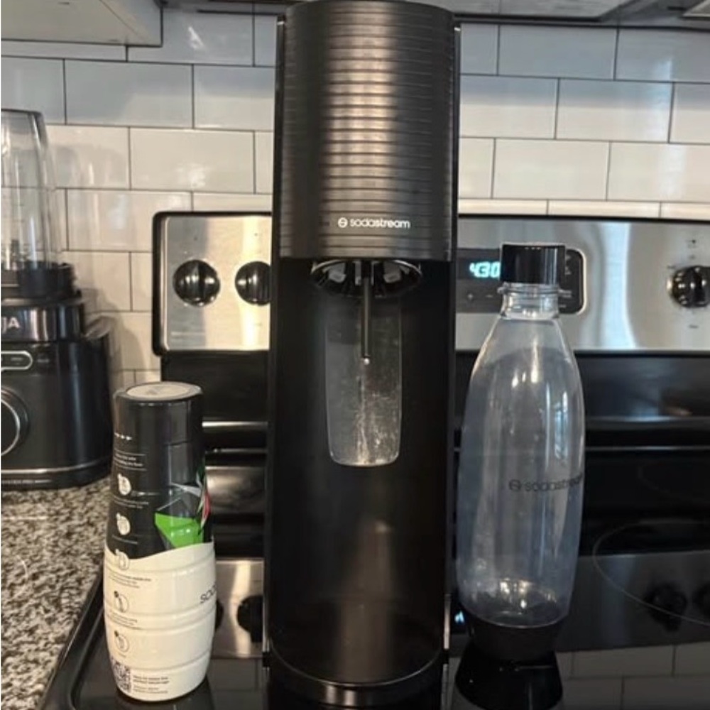 SodaStream Black Sparkling Water Maker